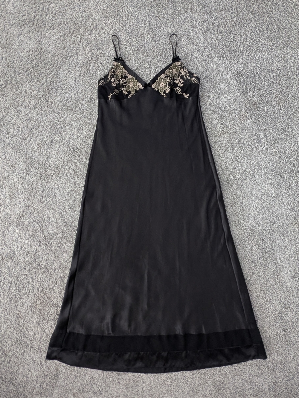 Couture By Cabernet women's lingerie nightgown